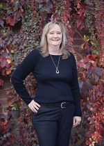 LauraG Headshot Laura Goeltl